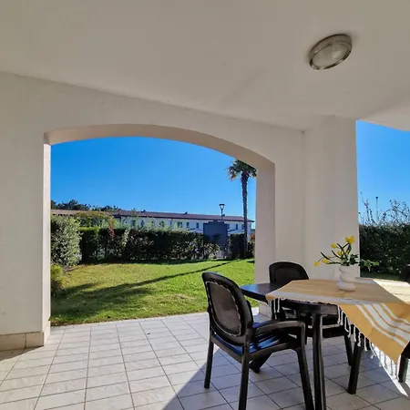 Appartement Wonderful With Pool